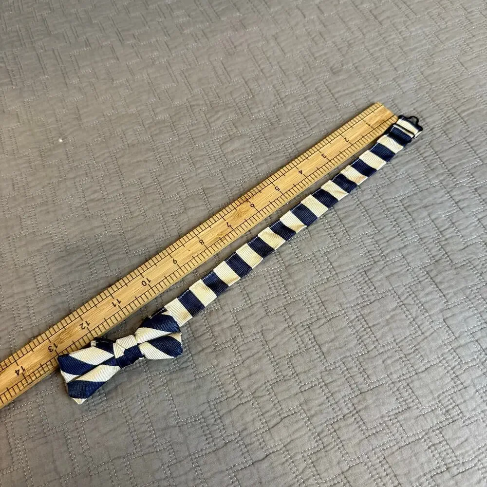 Crewcuts Bow Tie Boys S M Navy Blue Ivory Stripe Silk Age 2-7 Toddler Little Boy
